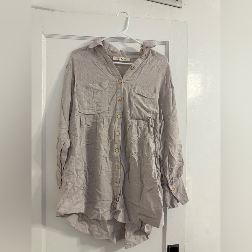 Light Gray Button-Up Shirt